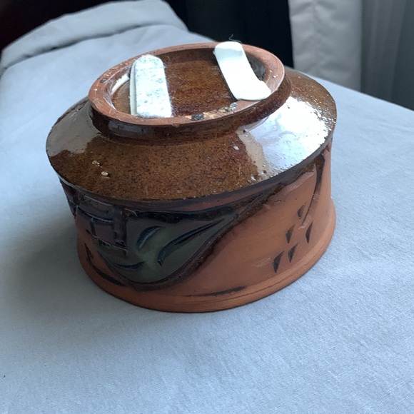 Vintage Rustic Brown Studio Art Pottery Handcarved Bowl - Picture 6 of 6